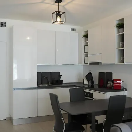 Homega - Center New Apartment *